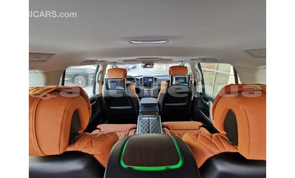 Acheter Import Voiture Toyota Land Cruiser Noir à Import - Dubai, Marquesas Acheter Import Voiture Toyota Land Cruiser Noir à Import - Dubai, Marquesas