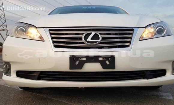 Acheter Import Voiture Lexus ES Blanc à Import - Dubai, Marquesas Acheter Import Voiture Lexus ES Blanc à Import - Dubai, Marquesas