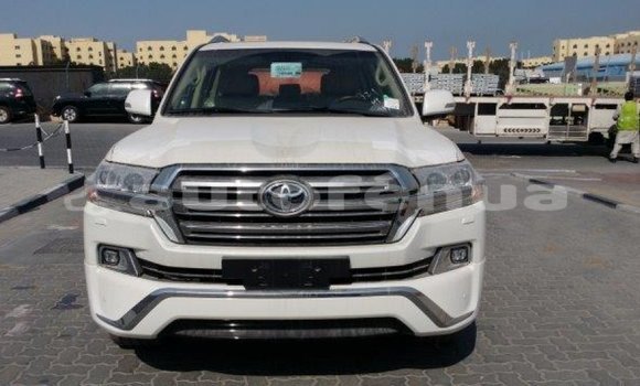 Acheter Import Voiture Toyota Land Cruiser Blanc à Import - Dubai, Marquesas Acheter Import Voiture Toyota Land Cruiser Blanc à Import - Dubai, Marquesas