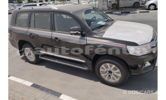 Acheter Import Voiture Toyota Land Cruiser Noir à Import - Dubai, Marquesas Acheter Import Voiture Toyota Land Cruiser Noir à Import - Dubai, Marquesas