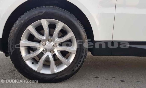 Acheter Import Voiture Land Rover Range Rover Blanc à Import - Dubai, Marquesas Acheter Import Voiture Land Rover Range Rover Blanc à Import - Dubai, Marquesas