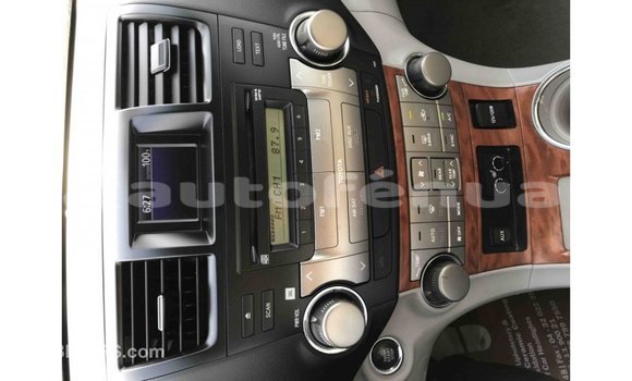 Acheter Import Voiture Toyota Highlander Noir à Import - Dubai, Marquesas Acheter Import Voiture Toyota Highlander Noir à Import - Dubai, Marquesas