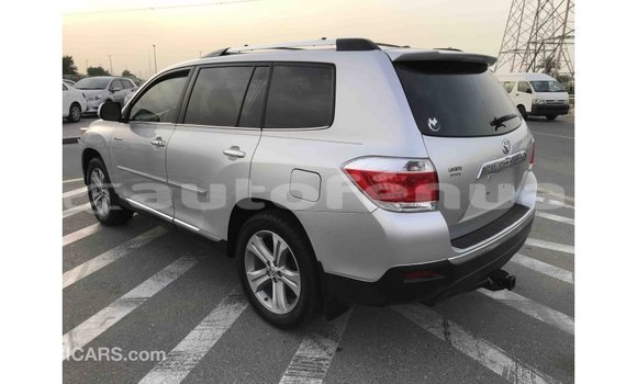 Acheter Import Voiture Toyota Highlander Autre à Import - Dubai, Marquesas Acheter Import Voiture Toyota Highlander Autre à Import - Dubai, Marquesas