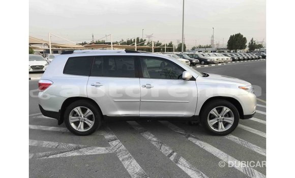 Acheter Import Voiture Toyota Highlander Autre à Import - Dubai, Marquesas Acheter Import Voiture Toyota Highlander Autre à Import - Dubai, Marquesas