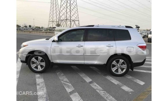 Acheter Import Voiture Toyota Highlander Autre à Import - Dubai, Marquesas Acheter Import Voiture Toyota Highlander Autre à Import - Dubai, Marquesas