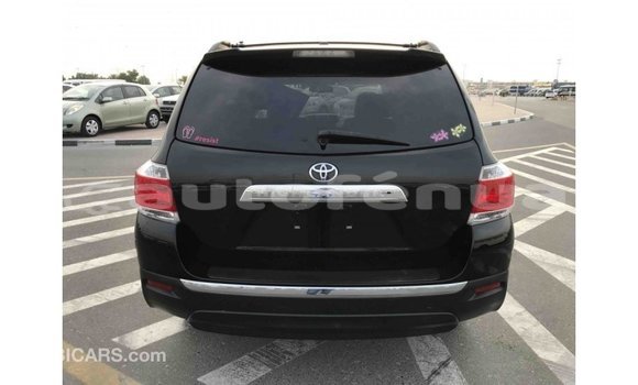 Acheter Import Voiture Toyota Highlander Noir à Import - Dubai, Marquesas Acheter Import Voiture Toyota Highlander Noir à Import - Dubai, Marquesas