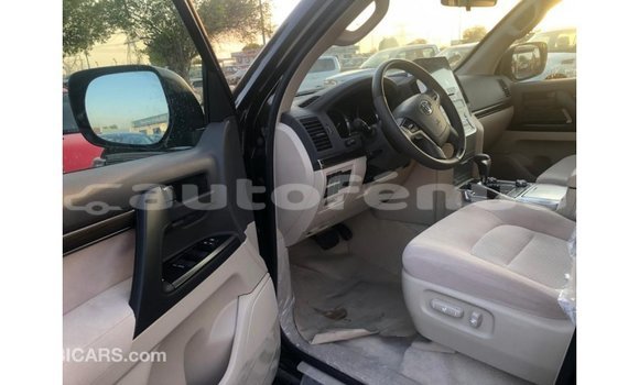 Buy Import Toyota Land Cruiser Black Car in Import - Dubai in Marquesas Buy Import Toyota Land Cruiser Black Car in Import - Dubai in Marquesas