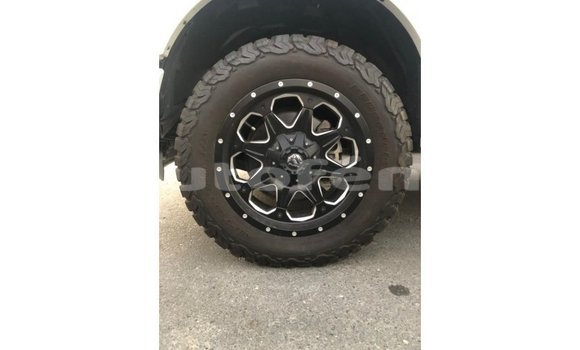 Buy Import Ford V8 White Car in Import - Dubai in Marquesas Buy Import Ford V8 White Car in Import - Dubai in Marquesas