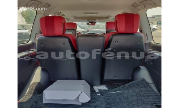 Acheter Import Voiture Toyota Land Cruiser Noir à Import - Dubai, Marquesas Acheter Import Voiture Toyota Land Cruiser Noir à Import - Dubai, Marquesas