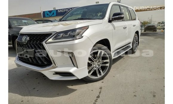 Acheter Import Voiture Lexus LX Blanc à Import - Dubai, Marquesas Acheter Import Voiture Lexus LX Blanc à Import - Dubai, Marquesas