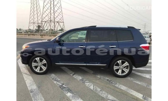 Acheter Import Voiture Toyota Highlander Bleu à Import - Dubai, Marquesas Acheter Import Voiture Toyota Highlander Bleu à Import - Dubai, Marquesas