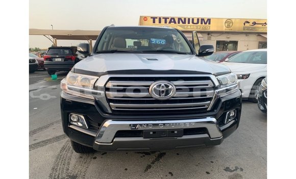 Buy Import Toyota Land Cruiser Black Car in Import - Dubai in Marquesas Buy Import Toyota Land Cruiser Black Car in Import - Dubai in Marquesas