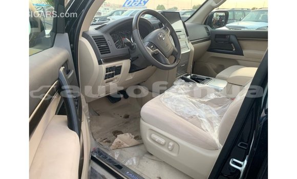 Buy Import Toyota Land Cruiser Black Car in Import - Dubai in Marquesas Buy Import Toyota Land Cruiser Black Car in Import - Dubai in Marquesas