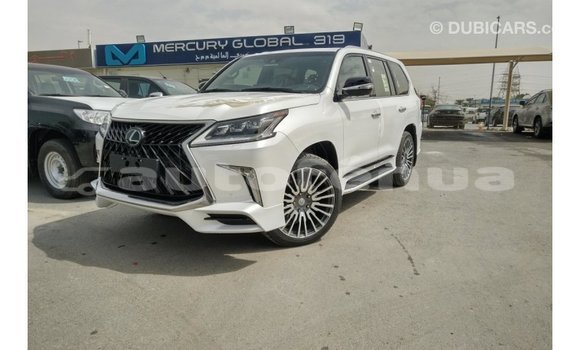 Acheter Import Voiture Lexus LX Blanc à Import - Dubai, Marquesas Acheter Import Voiture Lexus LX Blanc à Import - Dubai, Marquesas