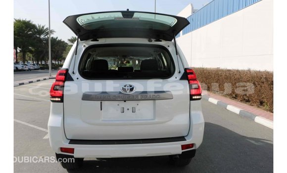 Acheter Import Voiture Toyota Prado Blanc à Import - Dubai, Marquesas Acheter Import Voiture Toyota Prado Blanc à Import - Dubai, Marquesas