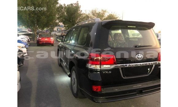 Buy Import Toyota Land Cruiser Black Car in Import - Dubai in Marquesas Buy Import Toyota Land Cruiser Black Car in Import - Dubai in Marquesas