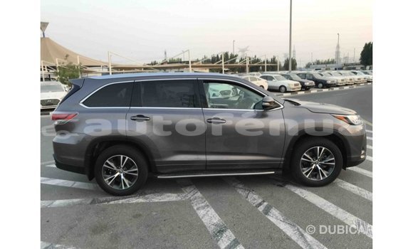 Acheter Import Voiture Toyota Highlander Autre à Import - Dubai, Marquesas Acheter Import Voiture Toyota Highlander Autre à Import - Dubai, Marquesas