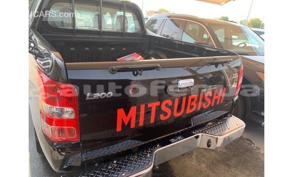 Buy Import Mitsubishi L200 Black Car in Import - Dubai in Marquesas Buy Import Mitsubishi L200 Black Car in Import - Dubai in Marquesas