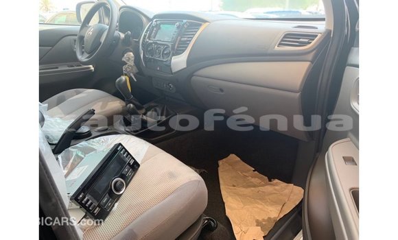 Buy Import Mitsubishi L200 Black Car in Import - Dubai in Marquesas Buy Import Mitsubishi L200 Black Car in Import - Dubai in Marquesas
