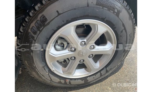 Buy Import Mitsubishi L200 Black Car in Import - Dubai in Marquesas Buy Import Mitsubishi L200 Black Car in Import - Dubai in Marquesas