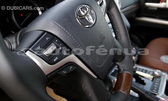 Acheter Import Voiture Toyota Land Cruiser Noir à Import - Dubai, Marquesas Acheter Import Voiture Toyota Land Cruiser Noir à Import - Dubai, Marquesas