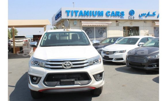 Buy Import Toyota Hilux White Car in Import - Dubai in Marquesas Buy Import Toyota Hilux White Car in Import - Dubai in Marquesas