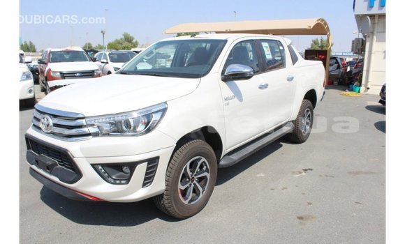 Buy Import Toyota Hilux White Car in Import - Dubai in Marquesas Buy Import Toyota Hilux White Car in Import - Dubai in Marquesas