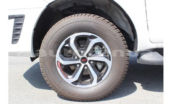 Buy Import Toyota Hilux White Car in Import - Dubai in Marquesas Buy Import Toyota Hilux White Car in Import - Dubai in Marquesas