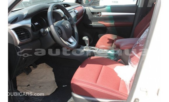 Buy Import Toyota Hilux White Car in Import - Dubai in Marquesas Buy Import Toyota Hilux White Car in Import - Dubai in Marquesas