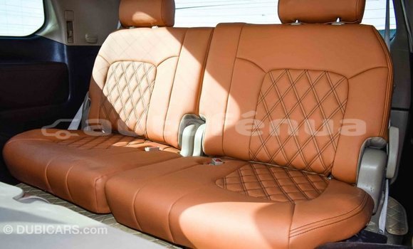 Acheter Import Voiture Toyota Land Cruiser Blanc à Import - Dubai, Marquesas Acheter Import Voiture Toyota Land Cruiser Blanc à Import - Dubai, Marquesas