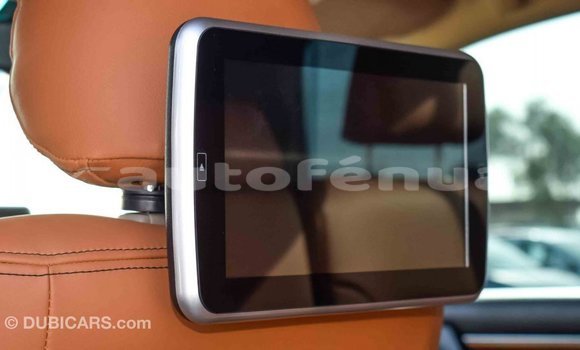 Acheter Import Voiture Toyota Land Cruiser Blanc à Import - Dubai, Marquesas Acheter Import Voiture Toyota Land Cruiser Blanc à Import - Dubai, Marquesas