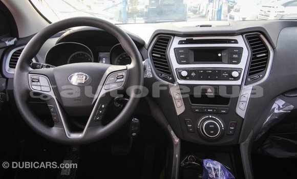 Buy Import Hyundai Santa Fe White Car in Import - Dubai in Marquesas Buy Import Hyundai Santa Fe White Car in Import - Dubai in Marquesas