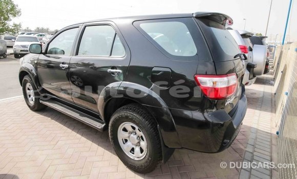Acheter Import Voiture Toyota Fortuner Noir à Import - Dubai, Marquesas Acheter Import Voiture Toyota Fortuner Noir à Import - Dubai, Marquesas