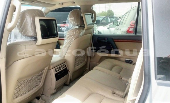 Buy Import Toyota Land Cruiser Other Car in Import - Dubai in Marquesas Buy Import Toyota Land Cruiser Other Car in Import - Dubai in Marquesas
