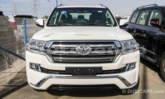 Buy Import Toyota Land Cruiser White Car in Import - Dubai in Marquesas Buy Import Toyota Land Cruiser White Car in Import - Dubai in Marquesas