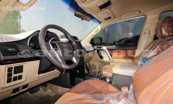 Acheter Import Voiture Toyota Prado Blanc à Import - Dubai, Marquesas Acheter Import Voiture Toyota Prado Blanc à Import - Dubai, Marquesas