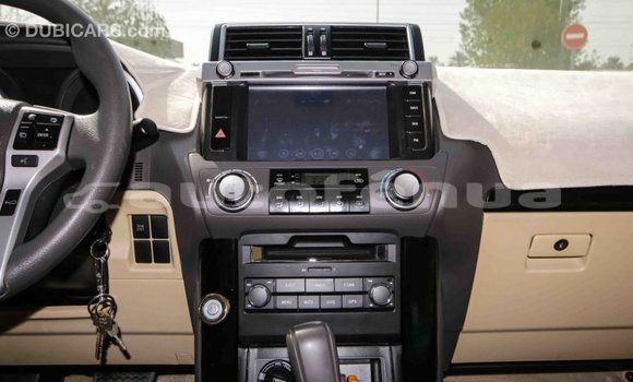 Acheter Import Voiture Toyota Prado Blanc à Import - Dubai, Marquesas Acheter Import Voiture Toyota Prado Blanc à Import - Dubai, Marquesas