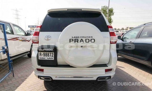 Acheter Import Voiture Toyota Prado Blanc à Import - Dubai, Marquesas Acheter Import Voiture Toyota Prado Blanc à Import - Dubai, Marquesas