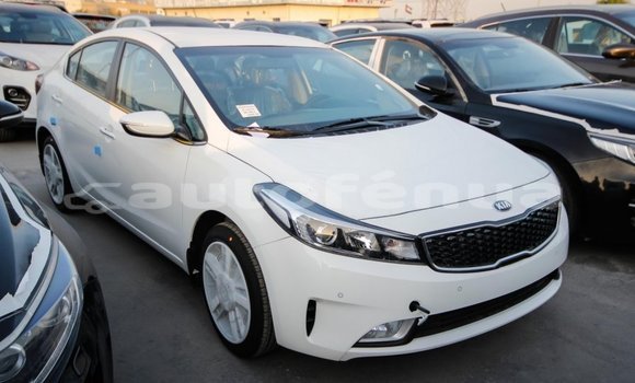 Acheter Import Voiture Kia Cerato Blanc à Import - Dubai, Marquesas Acheter Import Voiture Kia Cerato Blanc à Import - Dubai, Marquesas