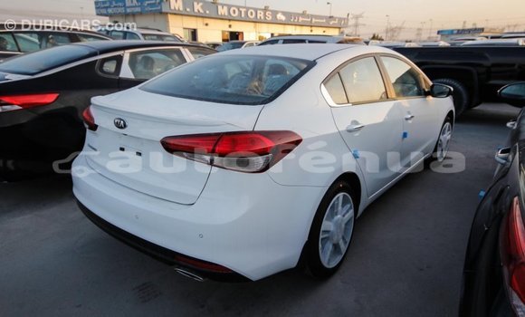 Acheter Import Voiture Kia Cerato Blanc à Import - Dubai, Marquesas Acheter Import Voiture Kia Cerato Blanc à Import - Dubai, Marquesas