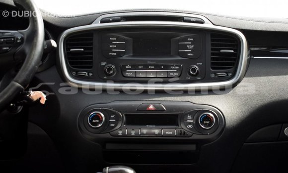 Acheter Import Voiture Kia Sorento Autre à Import - Dubai, Marquesas Acheter Import Voiture Kia Sorento Autre à Import - Dubai, Marquesas