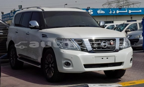 Acheter Import Voiture Nissan Patrol Blanc à Import - Dubai, Marquesas Acheter Import Voiture Nissan Patrol Blanc à Import - Dubai, Marquesas