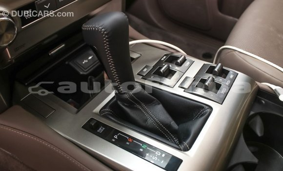 Acheter Import Voiture Lexus GX Blanc à Import - Dubai, Marquesas Acheter Import Voiture Lexus GX Blanc à Import - Dubai, Marquesas