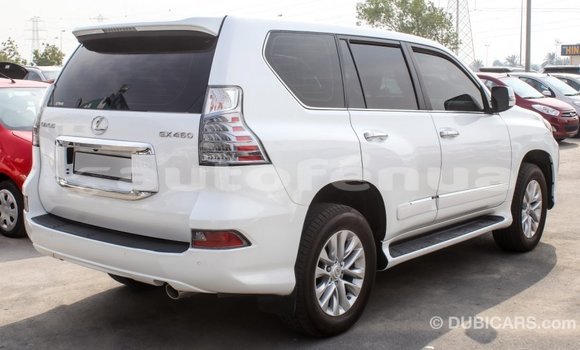 Acheter Import Voiture Lexus GX Blanc à Import - Dubai, Marquesas Acheter Import Voiture Lexus GX Blanc à Import - Dubai, Marquesas