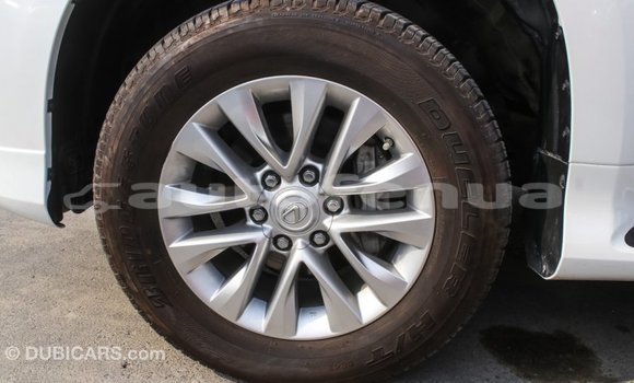 Acheter Import Voiture Lexus GX Blanc à Import - Dubai, Marquesas Acheter Import Voiture Lexus GX Blanc à Import - Dubai, Marquesas
