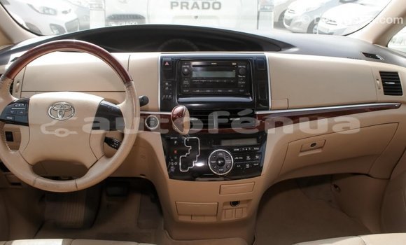 Acheter Import Voiture Toyota Previa Blanc à Import - Dubai, Marquesas Acheter Import Voiture Toyota Previa Blanc à Import - Dubai, Marquesas