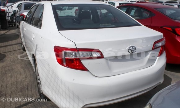 Acheter Import Voiture Toyota Camry Blanc à Import - Dubai, Marquesas Acheter Import Voiture Toyota Camry Blanc à Import - Dubai, Marquesas