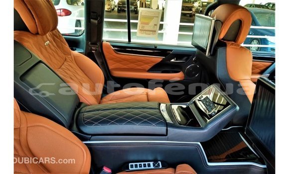 Acheter Import Voiture Lexus LX Noir à Import - Dubai, Marquesas Acheter Import Voiture Lexus LX Noir à Import - Dubai, Marquesas