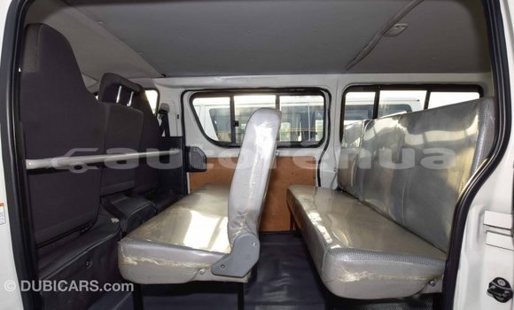 Acheter Import Voiture Toyota Hiace Blanc à Import - Dubai, Marquesas Acheter Import Voiture Toyota Hiace Blanc à Import - Dubai, Marquesas