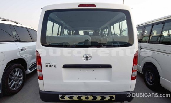 Acheter Import Voiture Toyota Hiace Blanc à Import - Dubai, Marquesas Acheter Import Voiture Toyota Hiace Blanc à Import - Dubai, Marquesas